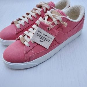 WOMEN'S NIKE BLAZER LOW LX CASUAL SHOES